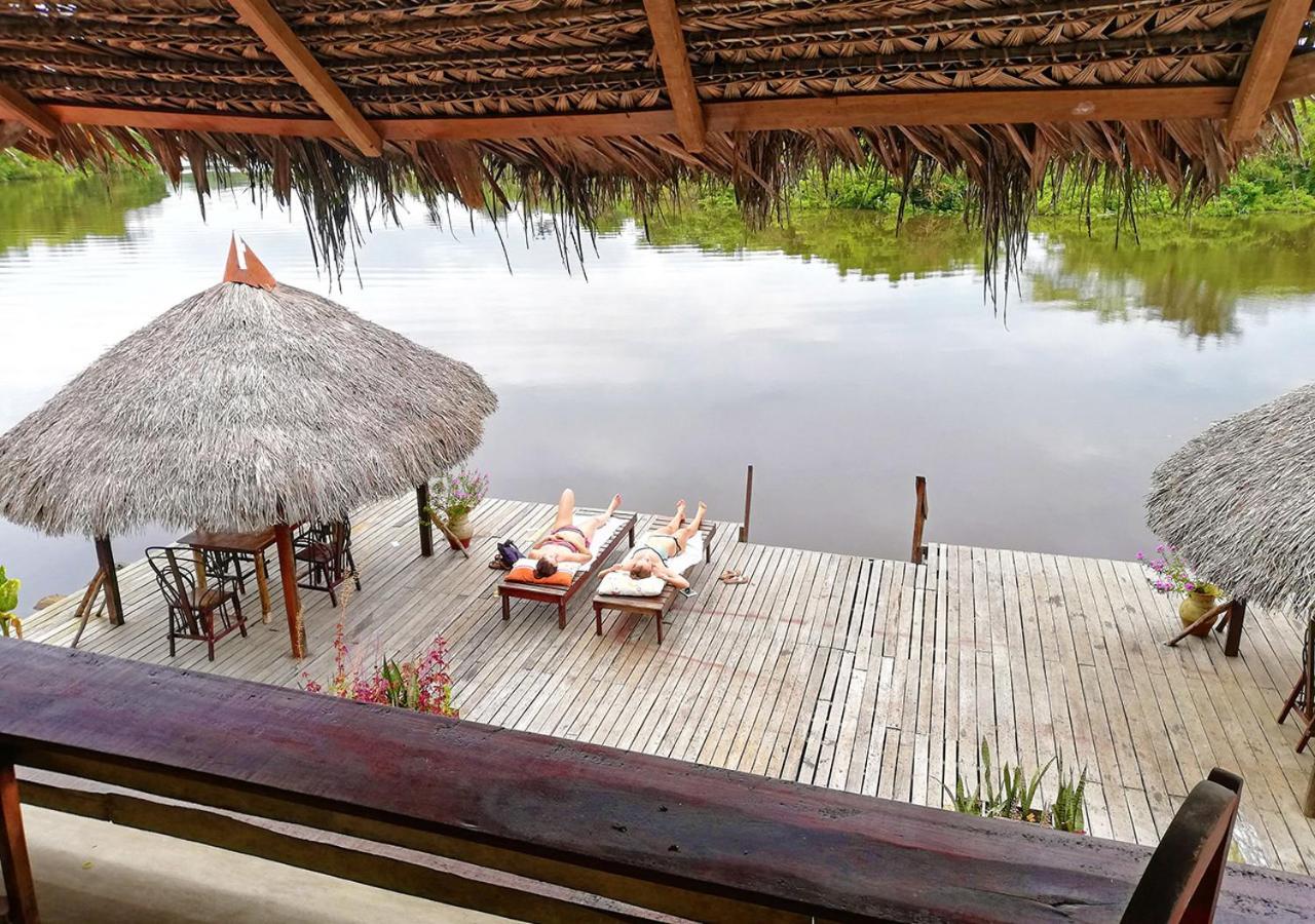 Amazon Oasis Floating Lodge Iquitos Exterior photo
